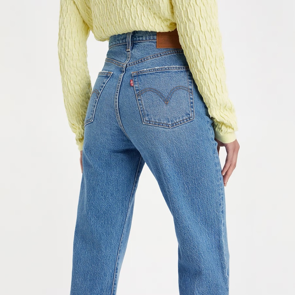 Levi’s Ribcage Straight Ankle. Size 31/27